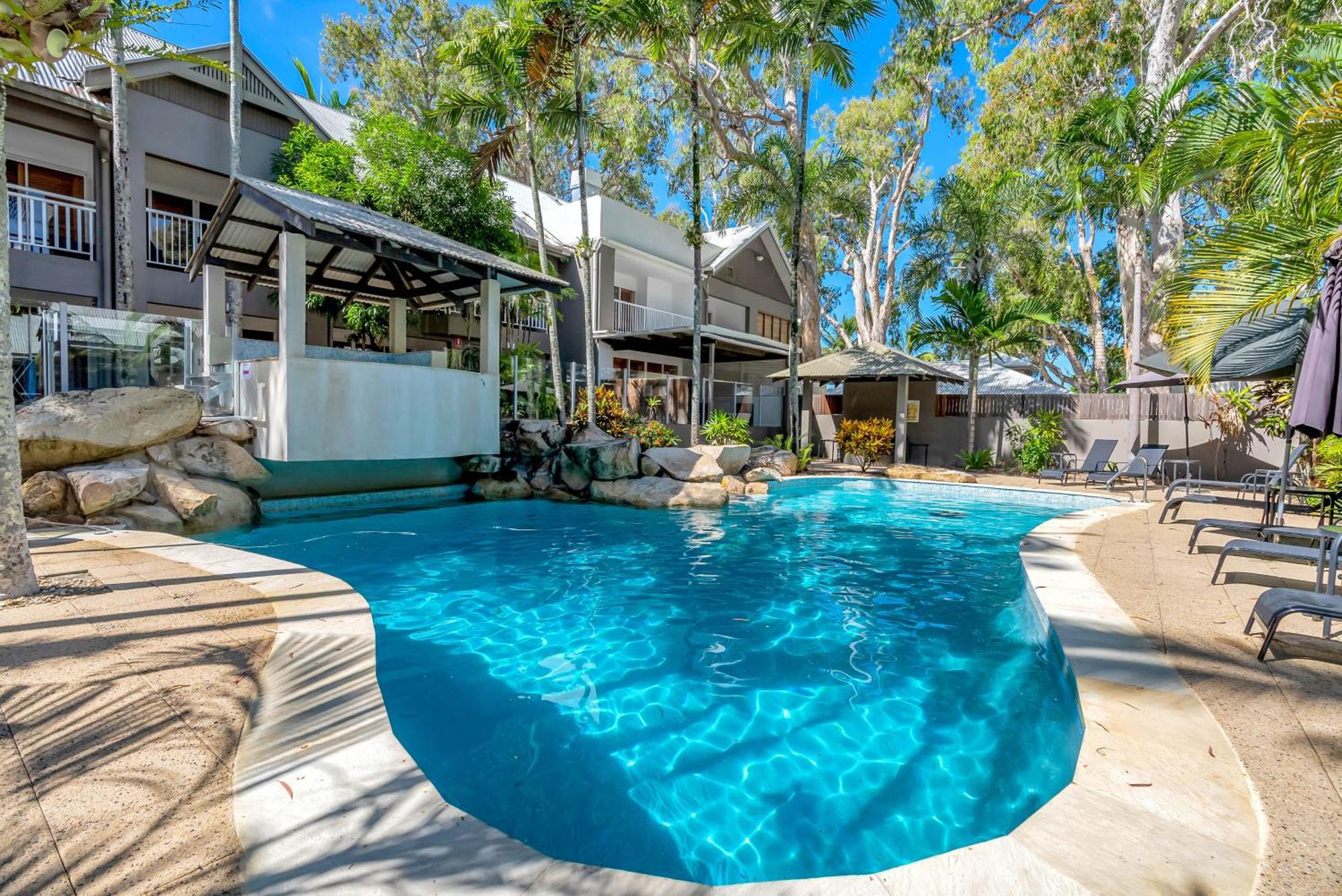 Ocean Outlook - Absolute Beachfront *