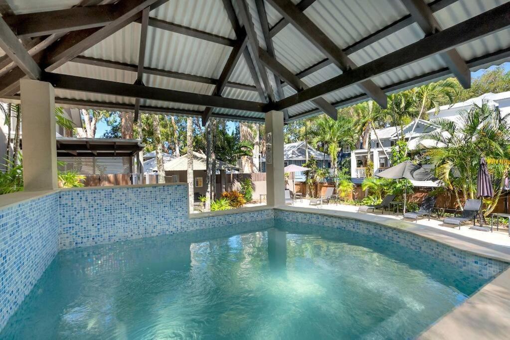 Ocean Outlook - Absolute Beachfront